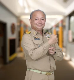 นายสมพงษ์ แสนโคตร