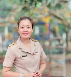 นางสาวราตรี  เพชรศรีชัย