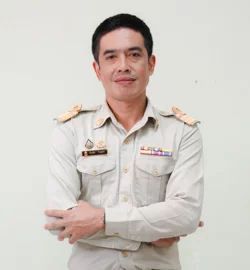 นายสันทัด รังเสาร์