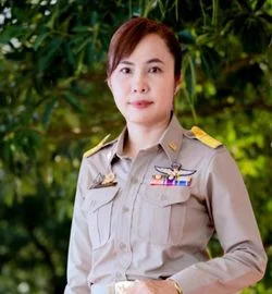นางสุชาดา  บุญน้อย